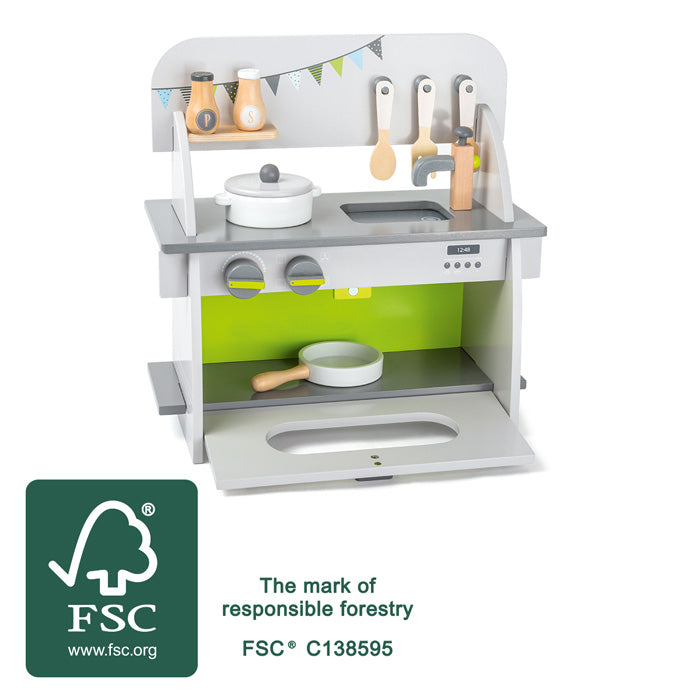 Kinderküche kompakt aus 100% FSC-Holz, mit Magnet-Funktion und Schaltern mit Klick-Geräuschen von small foot