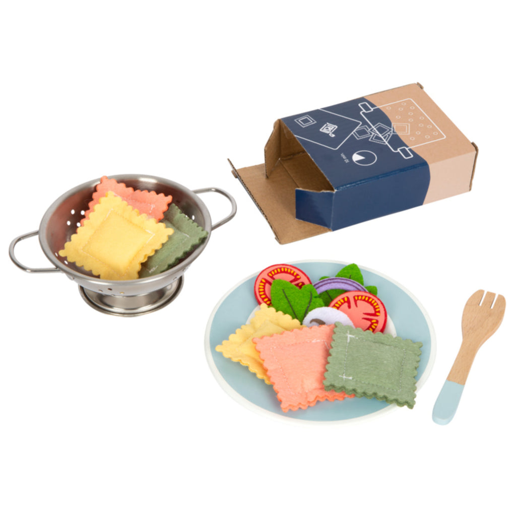 Pasta Koch-Set 42-teilig mit Zutaten von small foot für eine Kinderküche