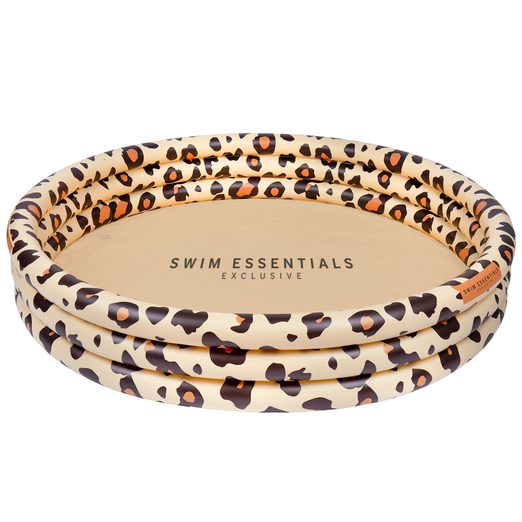 Aufblasbarer Pool von Swim Essentials in Beige mit Leopardenmuster. Das Ø150cm große Planschbecken sorgt bei Kindern für eine MEnge Spaß.
