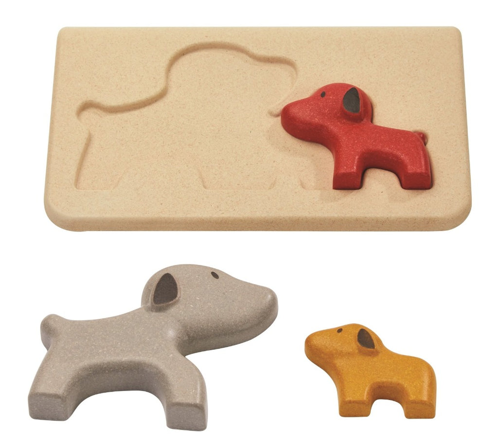 Puzzle Hunde - Viel Spaß mit dem Hunde Steckpuzzle von PlanToys! Kinder können es als Puzzle benutzen, aber auch mit den Figuren spielen, um die Fantasie zu fördern. 